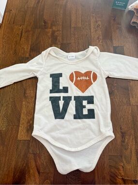 White 'LOVE' Football Graphic Long-Sleeve Baby Bodysuit